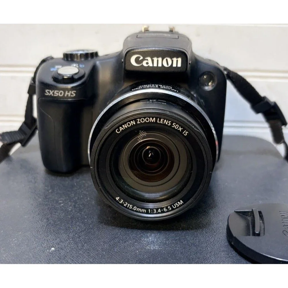 Canon PowerShot SX50 HS 12.1MP 50x Optical Zoom Digital Camera Bundle In Box